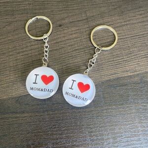 I Love Mom & Dad Keychain Set
